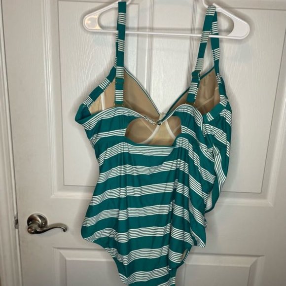 Green Striped One-Piece Swimsuit with Criss-Cross Bodice - Picture 4 of 6